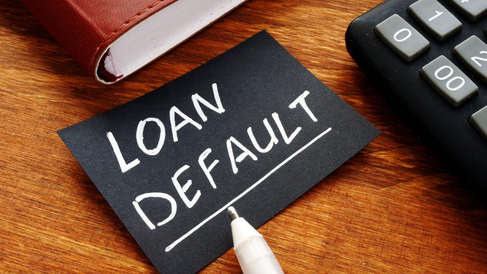 How to avoid defaulting on your installment loan