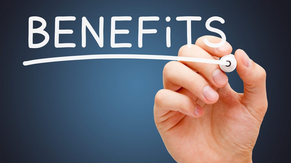 What are the benefits of an installment loan?